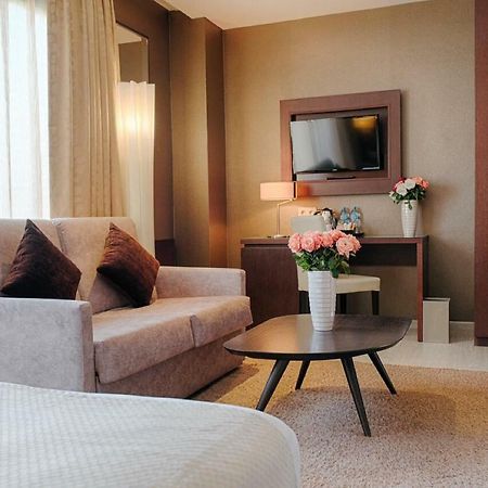 Az Hotels Zeralda Bagian luar foto