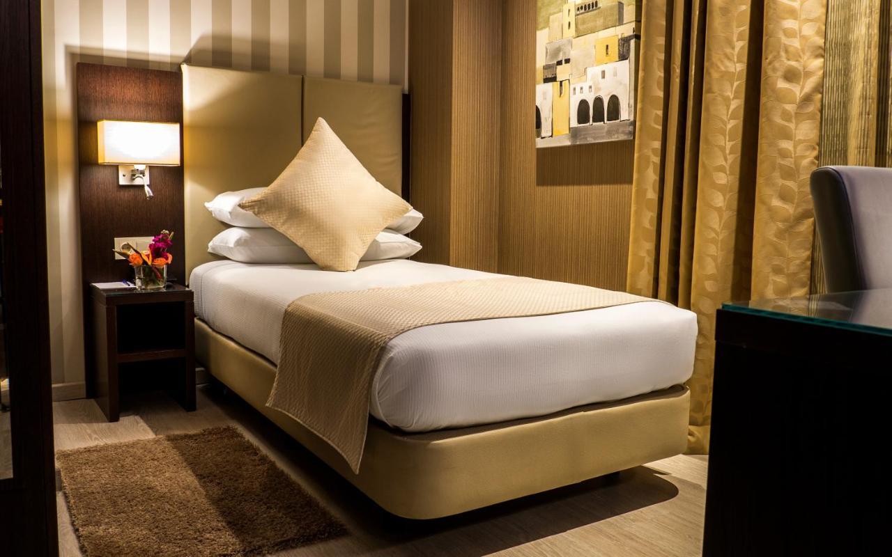 Az Hotels Zeralda Bagian luar foto