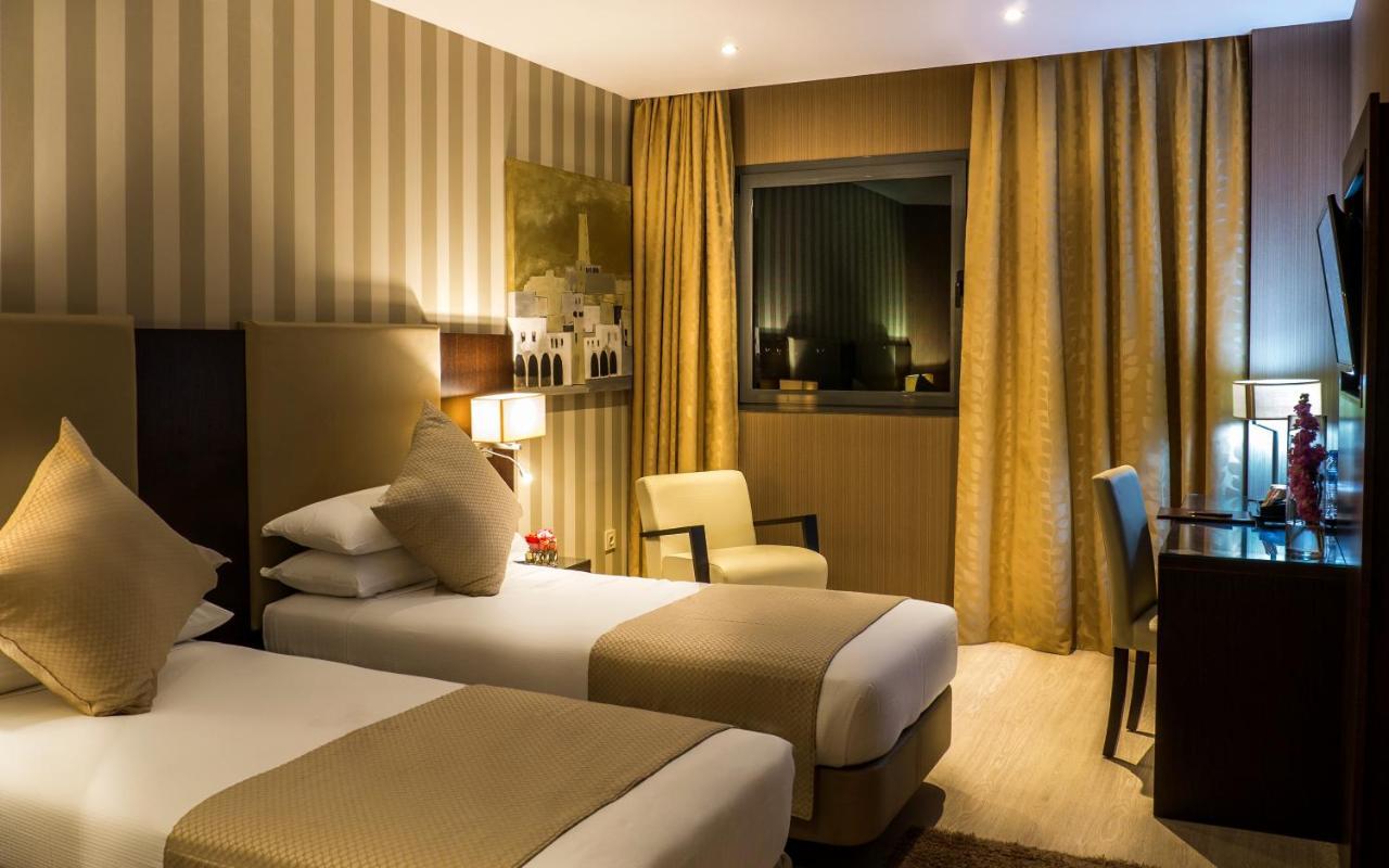 Az Hotels Zeralda Bagian luar foto