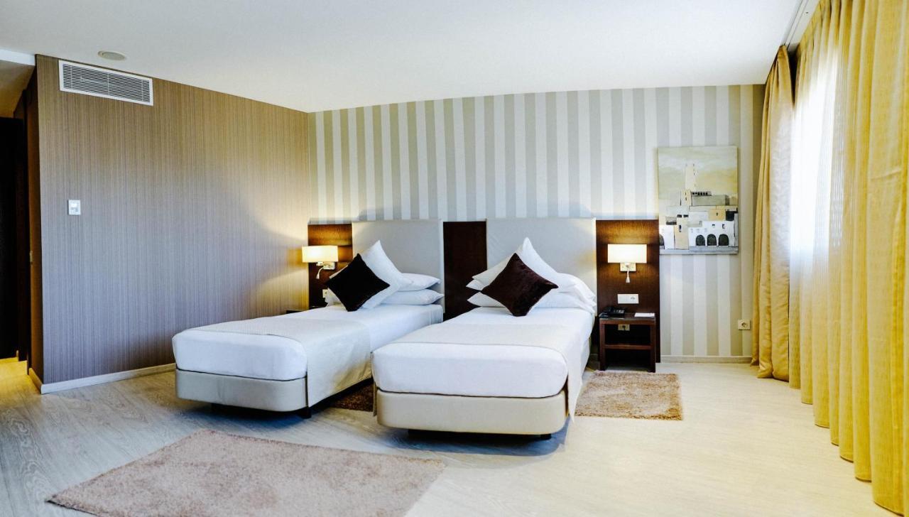 Az Hotels Zeralda Bagian luar foto
